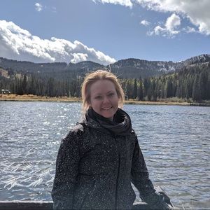 Meet your Posher, Emily